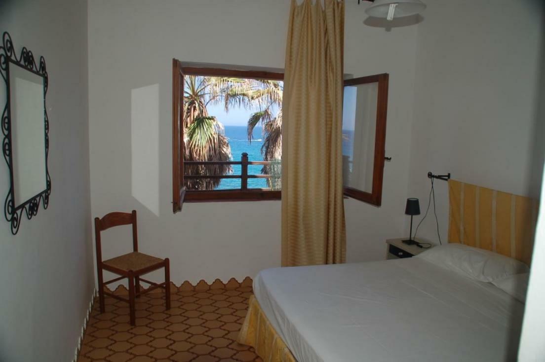 Waterfront Apartments Bosa Porto Alabe ภายนอก รูปภาพ