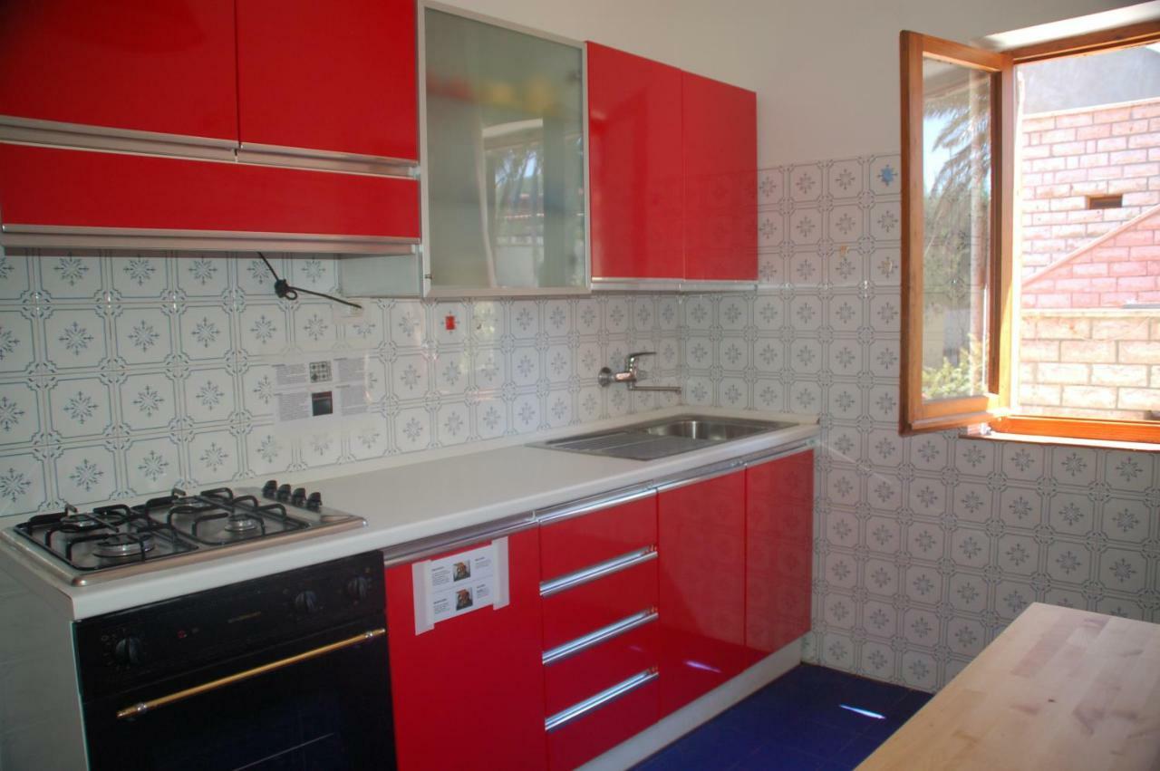 Waterfront Apartments Bosa Porto Alabe ภายนอก รูปภาพ